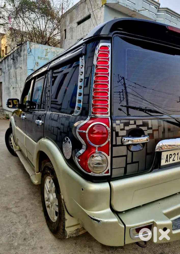 Mahindra Scorpio 2013