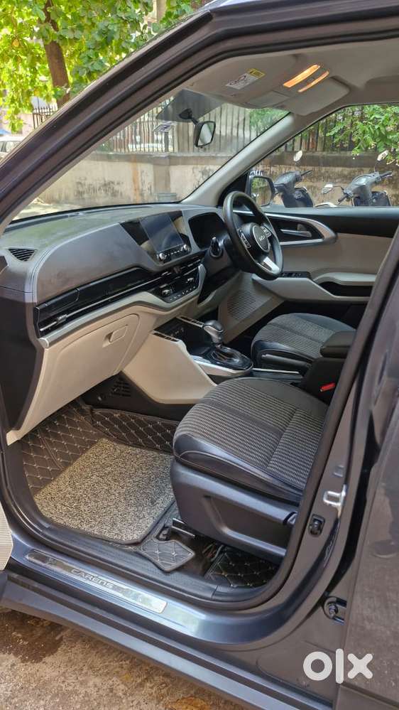 Kia Carens 1.4 Prestige Plus Turbo Dct 7 Str, 2023, Petrol