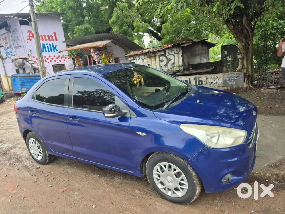 Ford Aspire Titanium Blu 2016