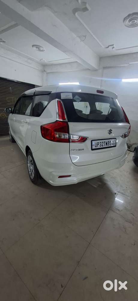 Maruti Suzuki Ertiga 2022-2023 Vxi Cng, 2023, Cng & Hybrids