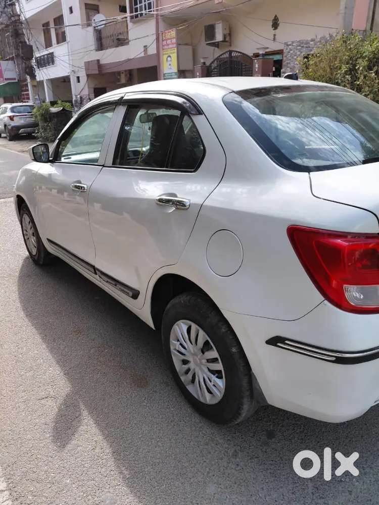 Maruti Suzuki Dzire 2018 Diesel 75542 Km Driven