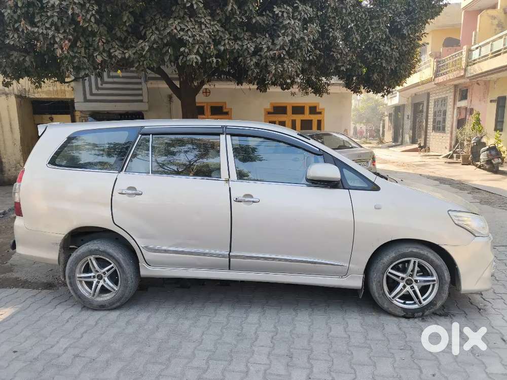 Single Hand Car Hai.car Neat N Clean Hai.ek Dum Nayi Jaise Gaddi Hai.