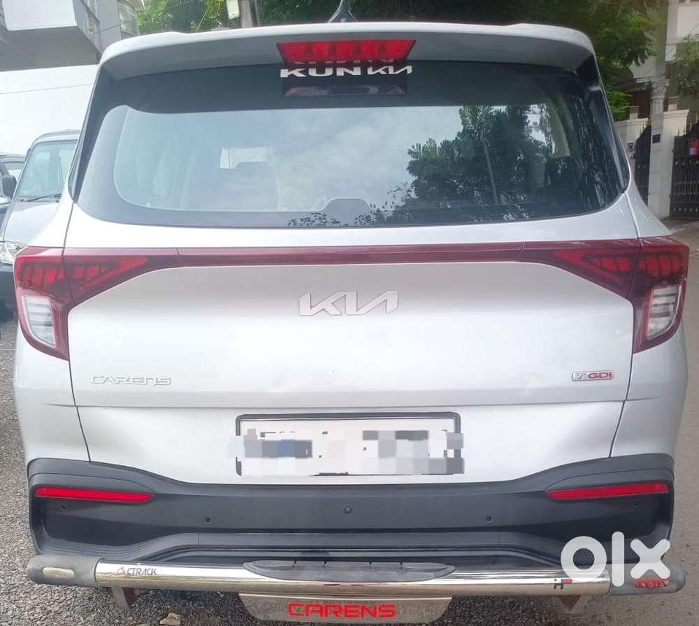Kia Carens, 2022, Petrol