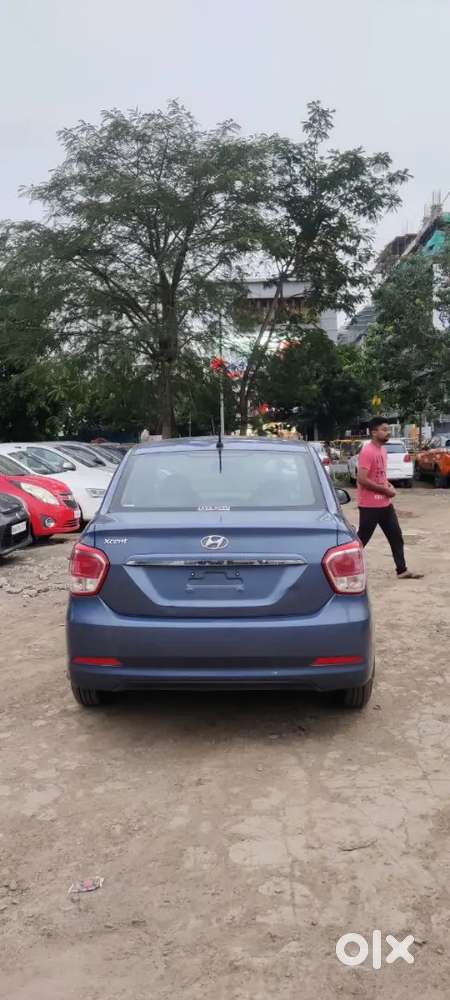 Hyundai Xcent 2016 Petrol Well Maintained