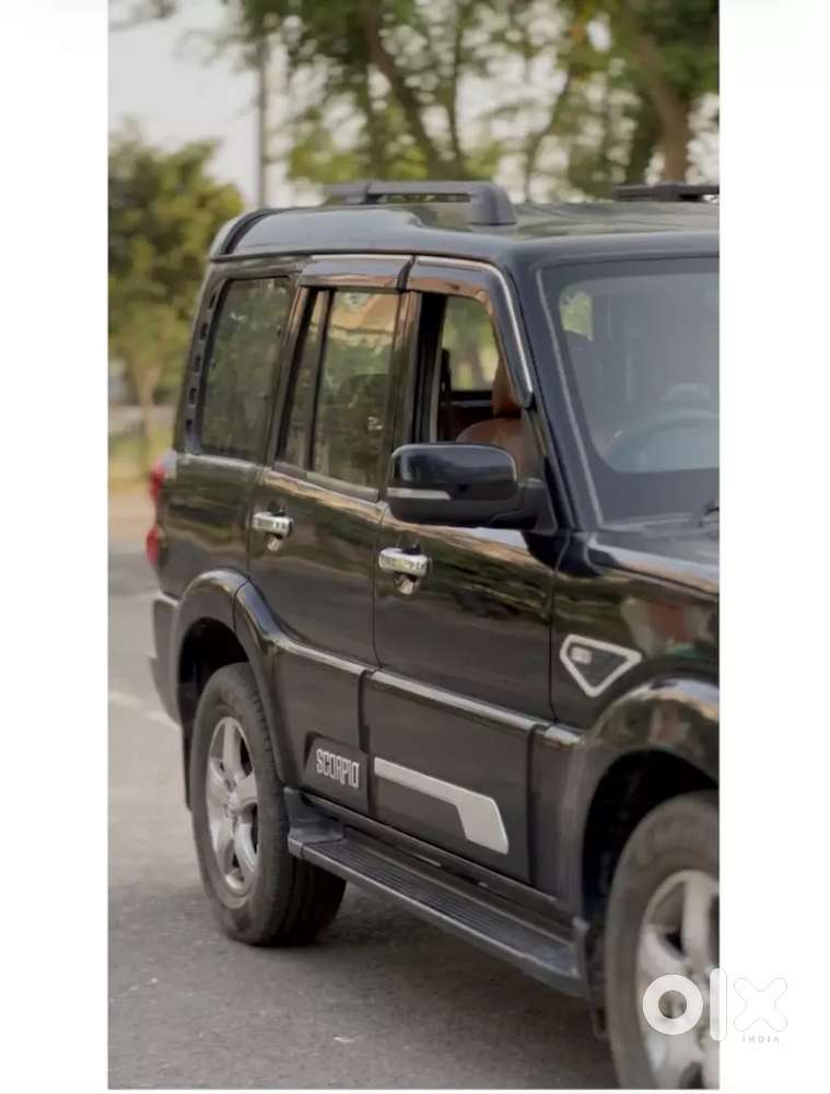 Mahindra Scorpio Classic 2021 Diesel Manual