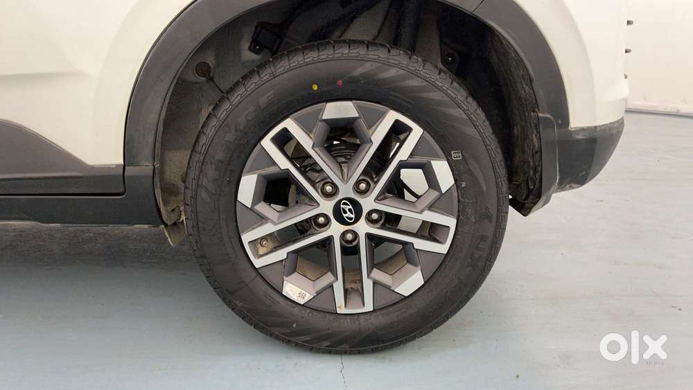 Hyundai Venue 1.0 Sx (o) Turbo Dct, 2023, Petrol
