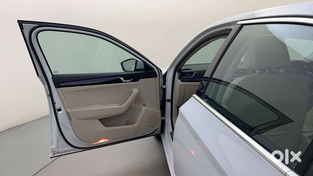 Skoda Superb L&k 1.8 Tsi At, 2020, Petrol