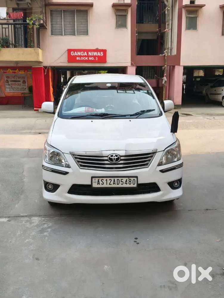 Toyota Innova 2.5 G 2013