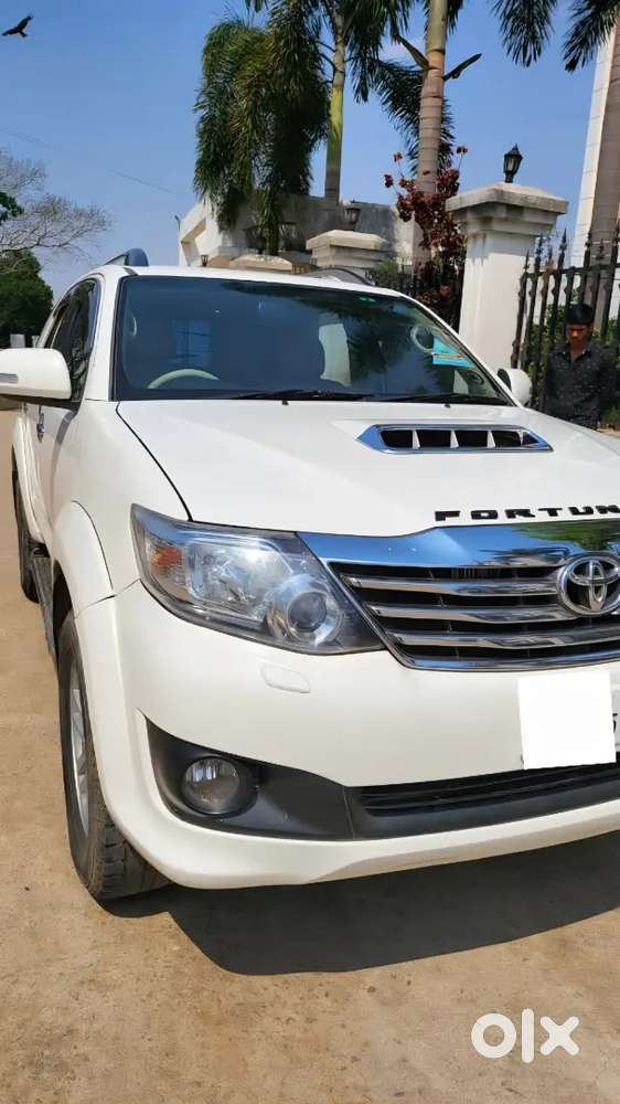 Toyota Fortuner 2015 Diesel 170000 Km Driven