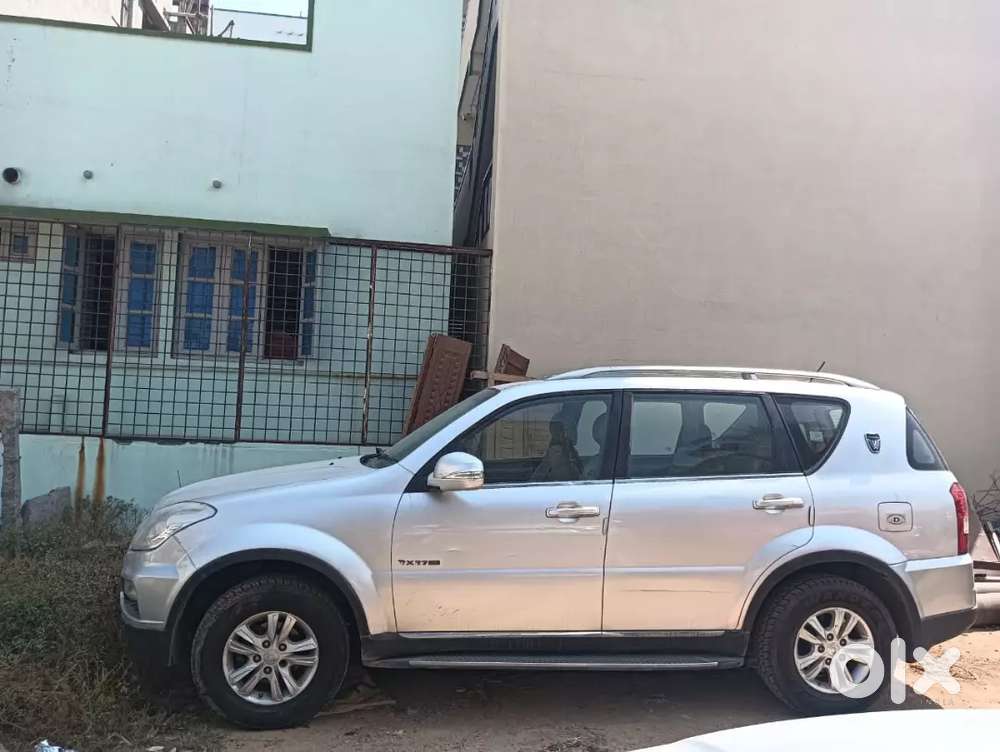 Mahindra Rexton Diesel 2013