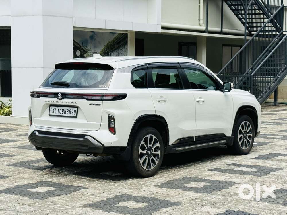 Maruti Suzuki Grand Vitara 1.5 Alpha Plus Intelligent Hybrid Ecvt, 2..
