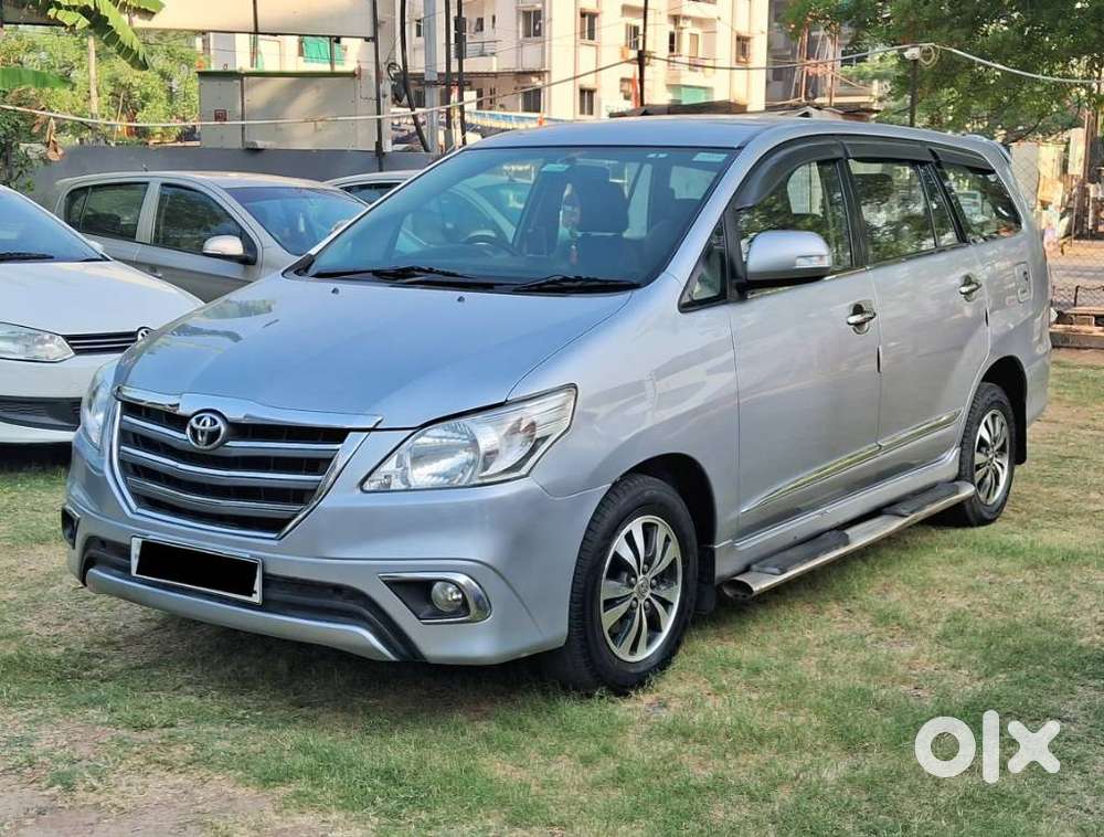 Toyota Innova 2.5 V 8 Str, 2015, Diesel