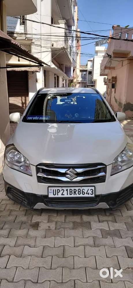 पर्सनल यूज कार न्यू कंडीसन एक रूपया लगे की कोई जरूरत नहीं है