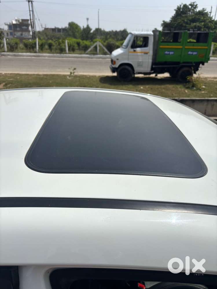 Hyundai Verna Petrol 42000 Km Driven