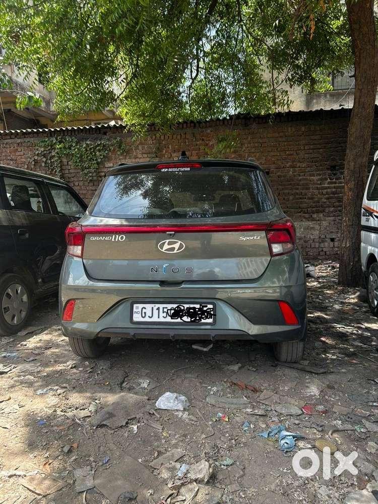 All Fetures Are There In Car Milleage 18+