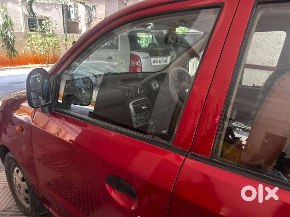 Best Car Check Showrom Track Record, Very Neatly Maintained