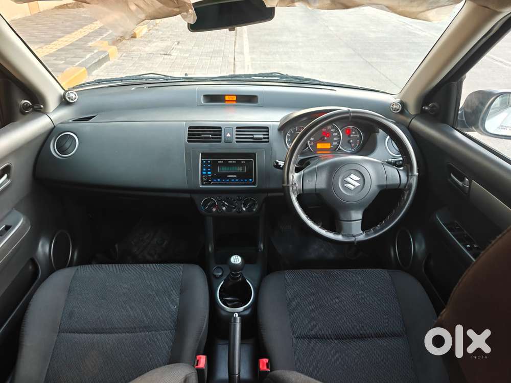 Maruti Suzuki Swift 1.2 Vxi (o), 2010, Petrol