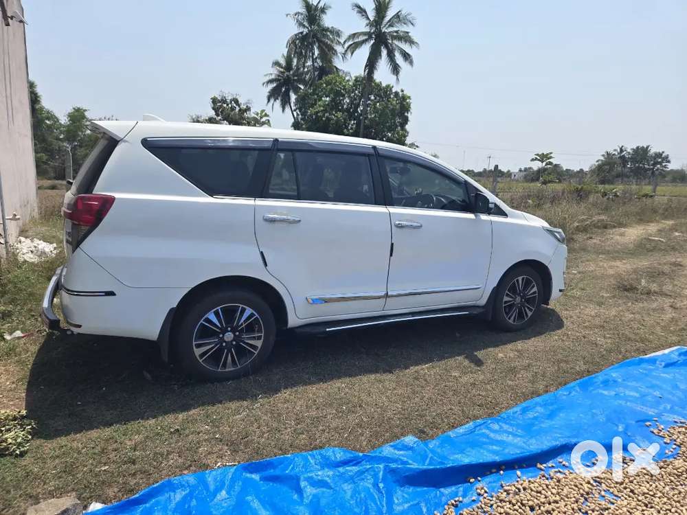 Toyota Innova Crysta 2024 Diesel 60000 Km Driven