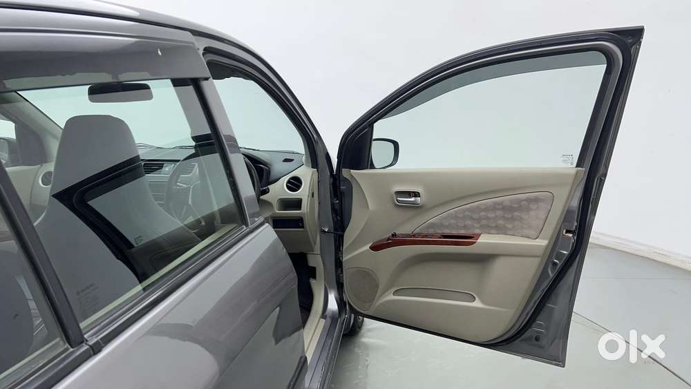 Maruti Suzuki Celerio Zxi Optional Amt, 2017, Petrol