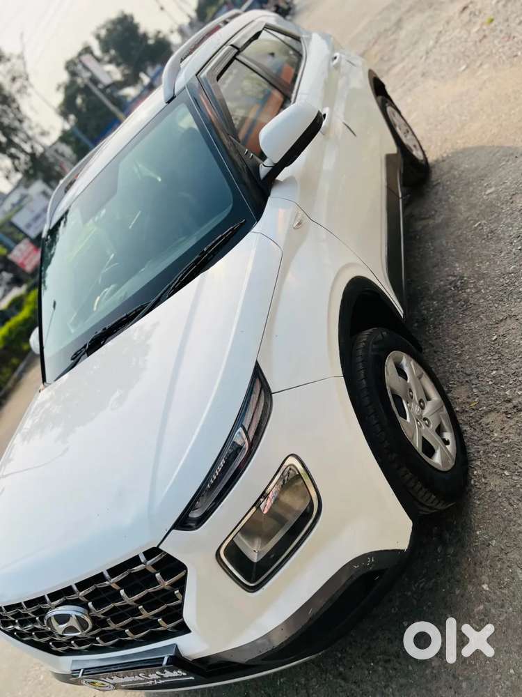 Hyundai Venue S 1.2 Petrol, 2019, Petrol