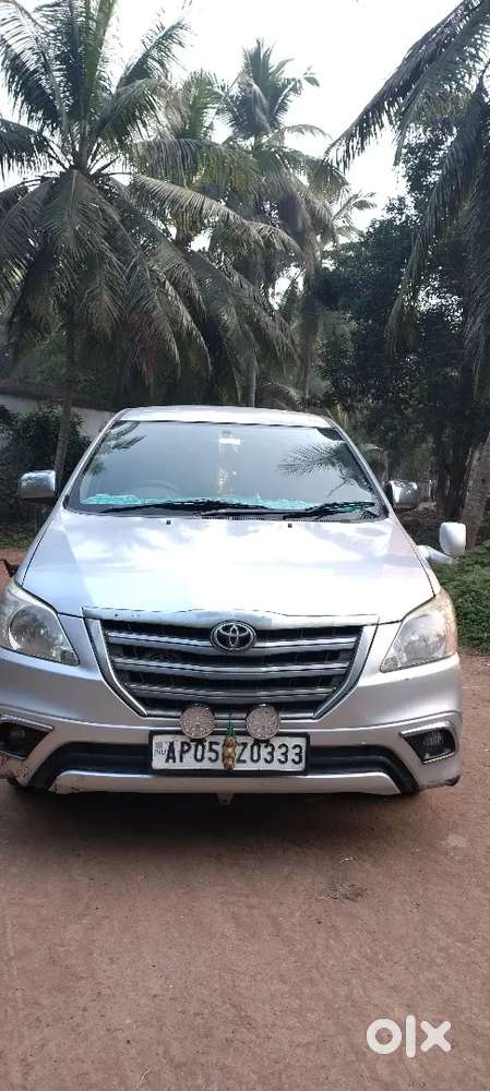 Toyota Innova 2012 Diesel 400000 Km Driven