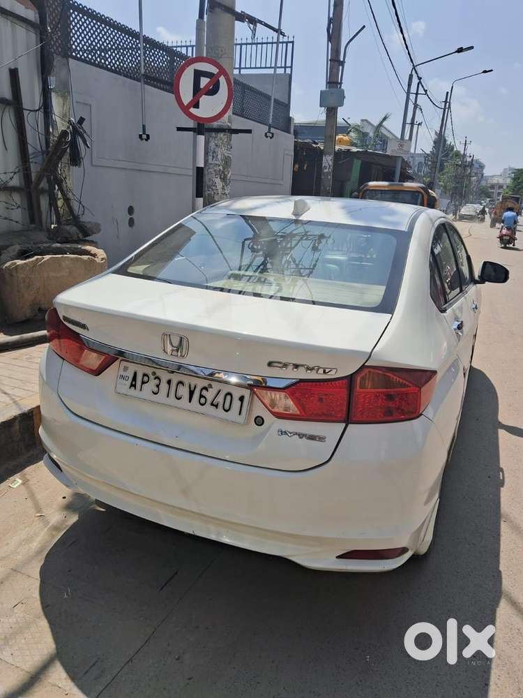 Honda City V 2015