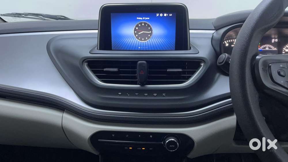 Tata Altroz 1.2 Xt, 2023, Petrol