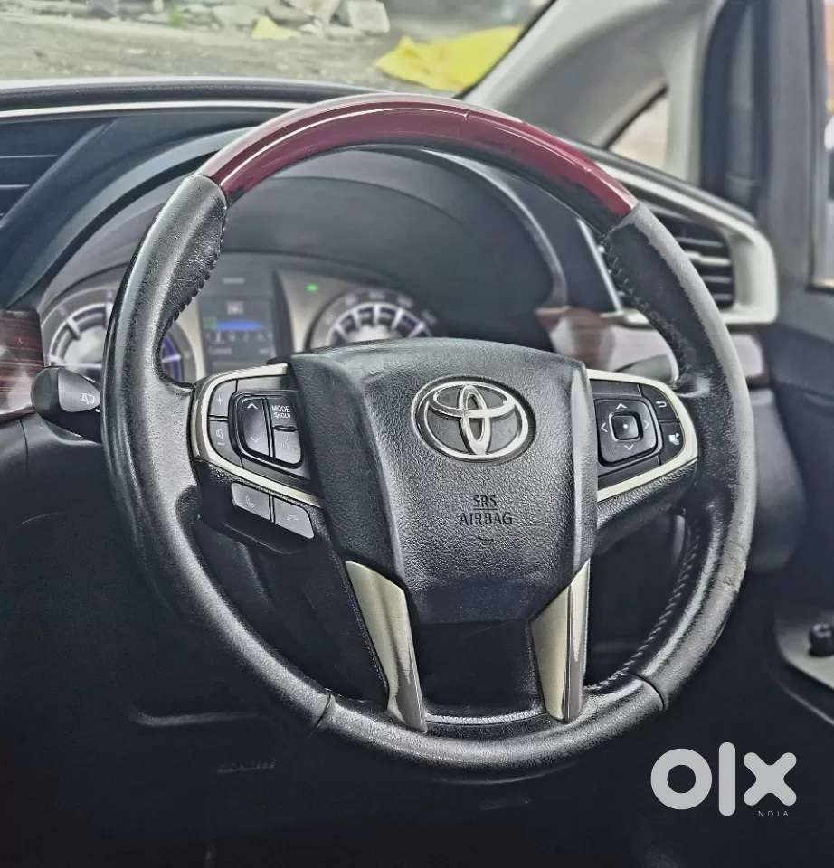 Toyota Innova Crysta 2.4 V 7 Str, 2017, Diesel