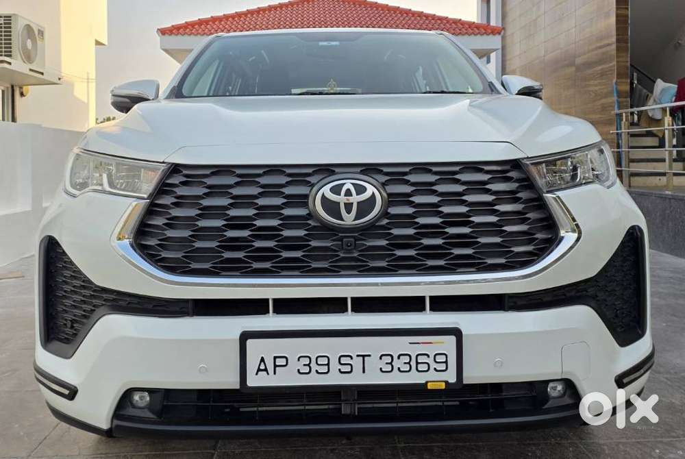 Toyota Innova Hycross 2.0 Vx Hybrid 7 Str, 2023, Cng & Hybrids