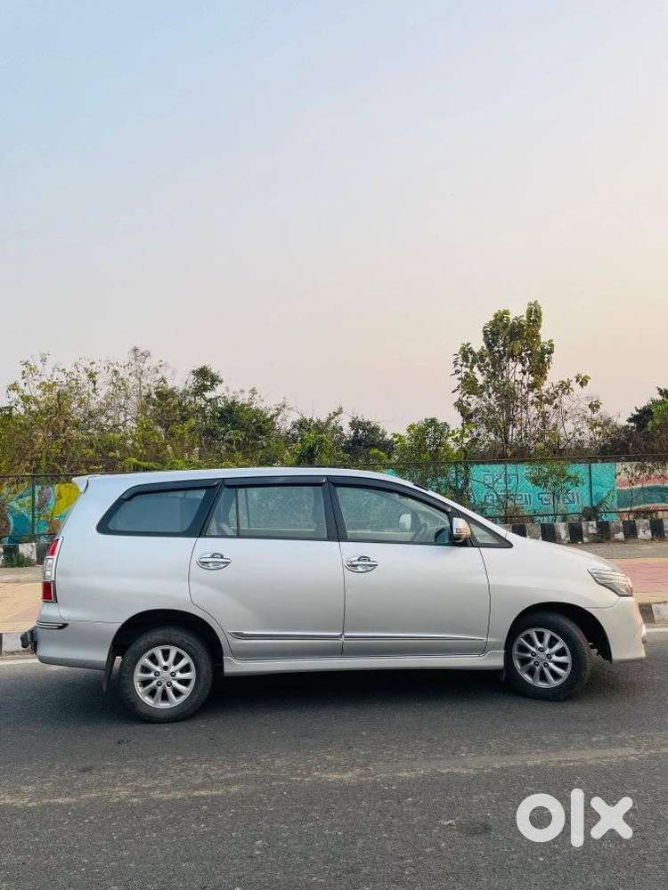 Toyota Innova 2.5 V 7 Str, 2015, Diesel
