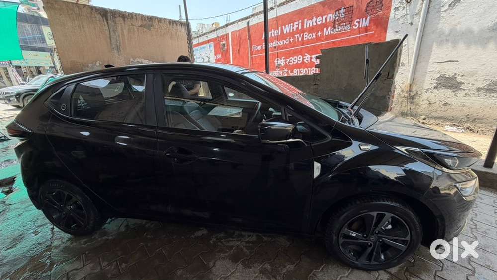 Tata Altroz Petrol 2023