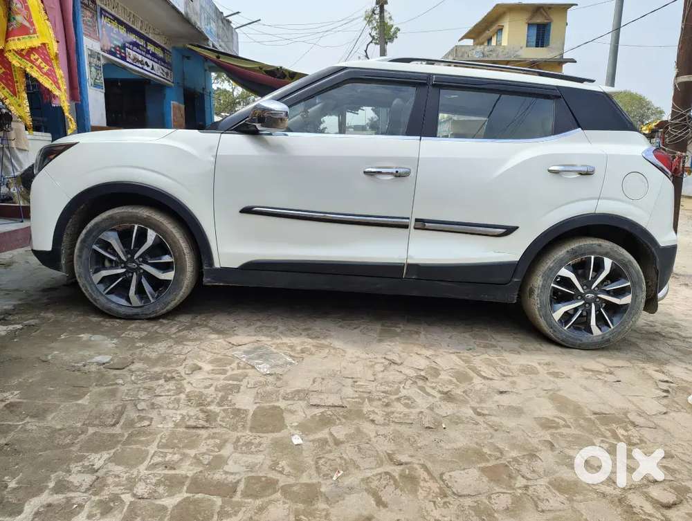 Mahindra Xuv300 2021 Petrol Well Maintained