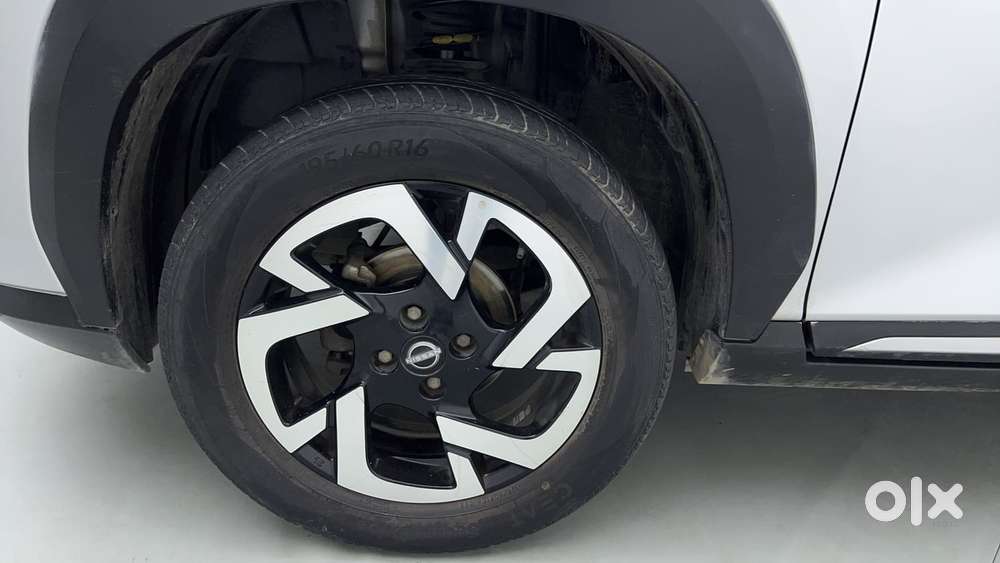 Nissan Magnite 1.0 Xv, 2022, Petrol