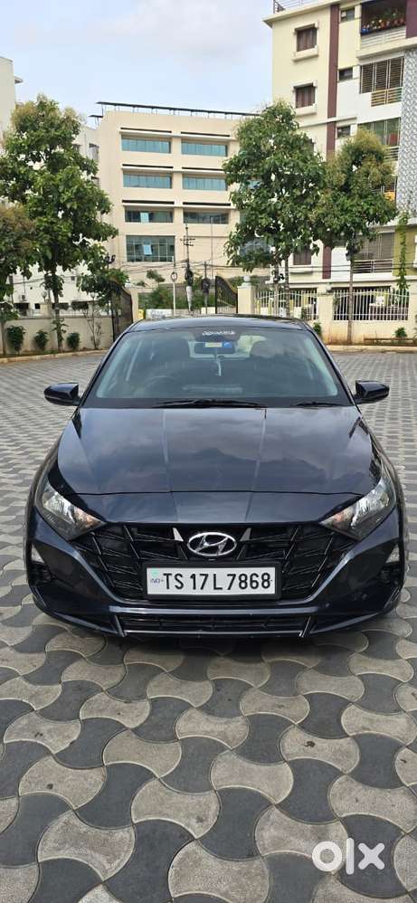 Hyundai I20 Sportz 1.2 Ivt, 2023, Petrol