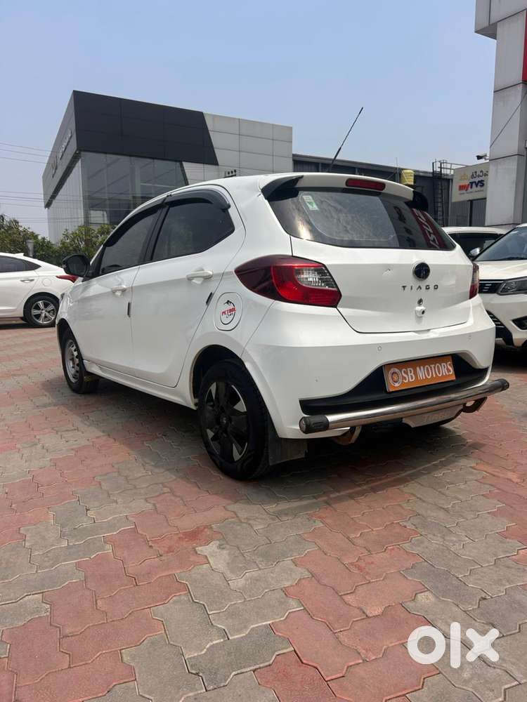 Tata Tiago 1.2 Revotron Xt Rhythm, 2025, Petrol
