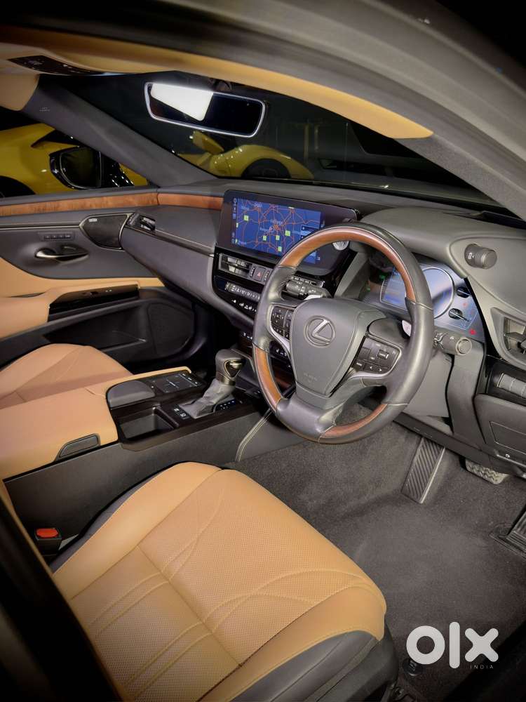 Lexus Es 300h Luxury, 2022, Petrol