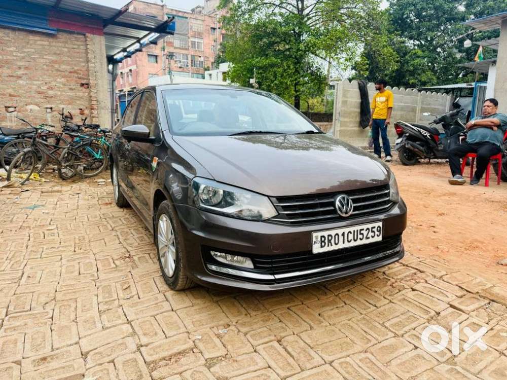 Volkswagen Vento 1.2 Highline Plus At 16 Alloy, 2016, Petrol