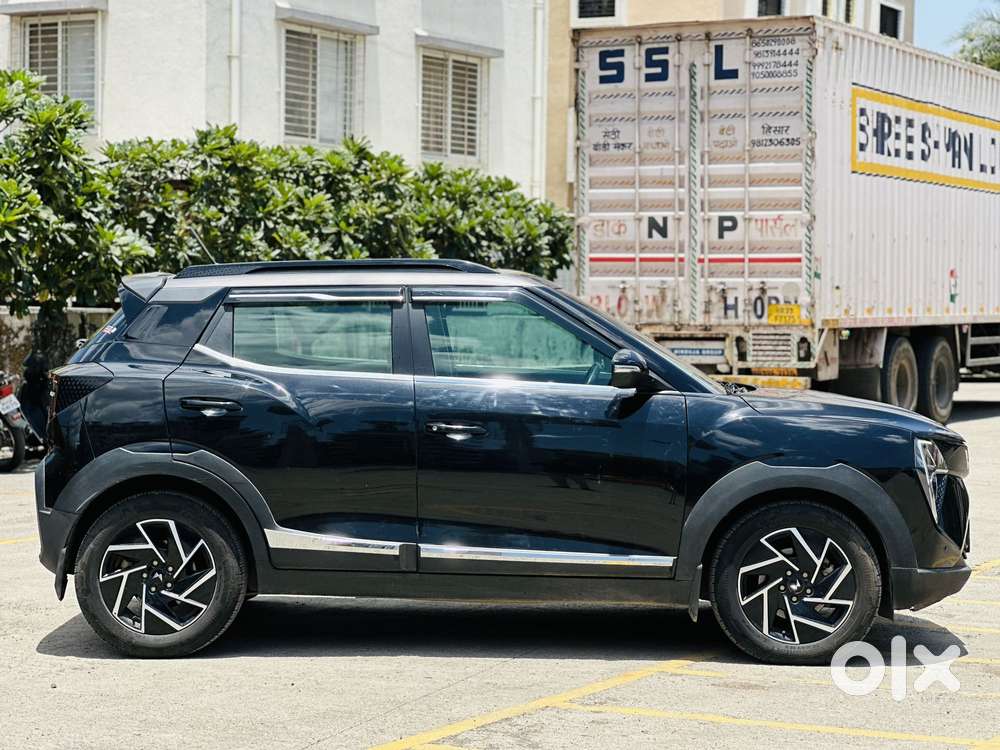 Mahindra Xuv 3xo Ax7 Diesel Mt, 2024, Diesel