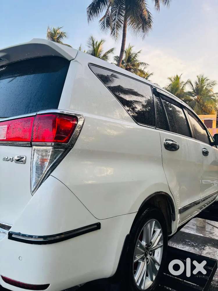 Toyota Innova Crysta 2020 Diesel 124000 Km Driven