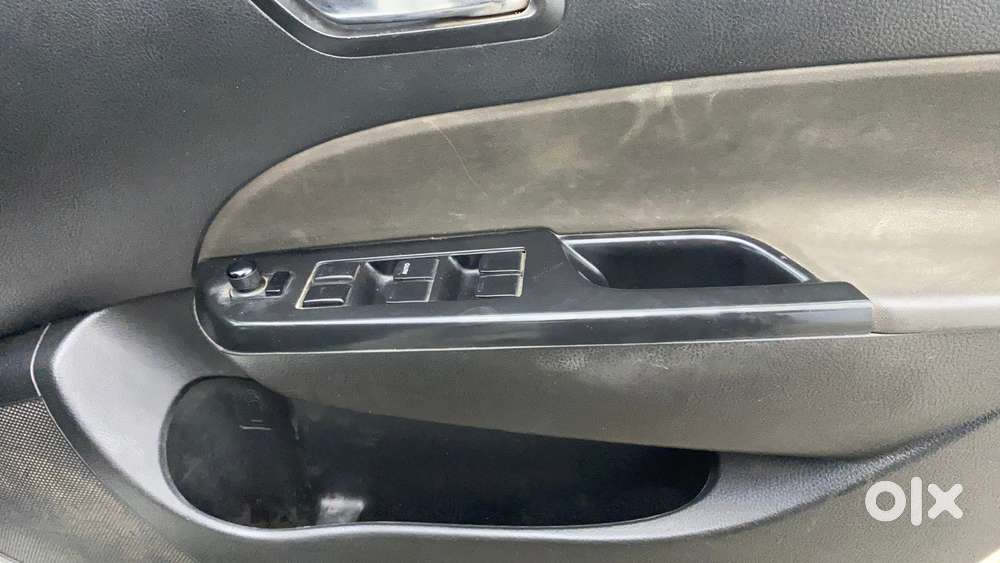 Maruti Suzuki Swift Vxi, 2017, Petrol