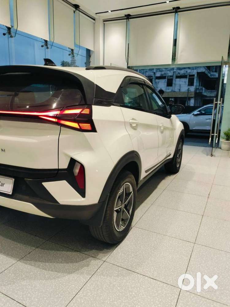 Tata Nexon Creative Plus S 1.5 Revotorq Diesel 6 Mt, 2024