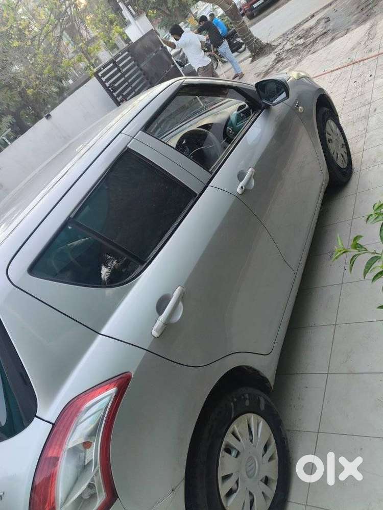 Maruti Suzuki Swift Lxi Option, 2011, Petrol