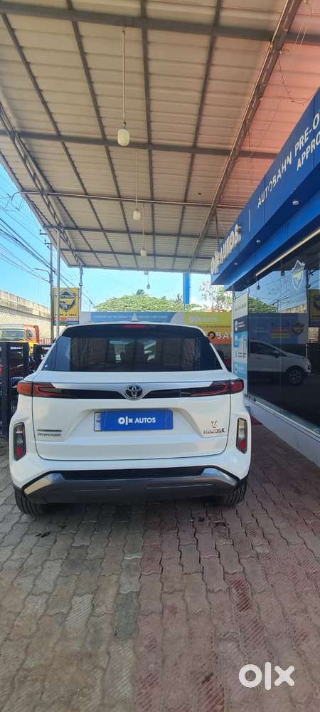 Toyota Urban Cruiser Hyryder E Neodrive Aero Edition, 2025, Petrol