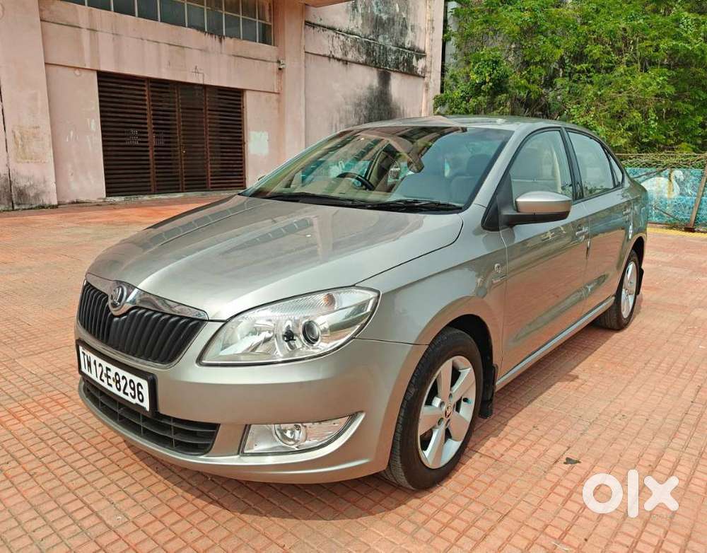 Skoda Rapid Elegance 1.6 Mpfi At, 2015, Petrol
