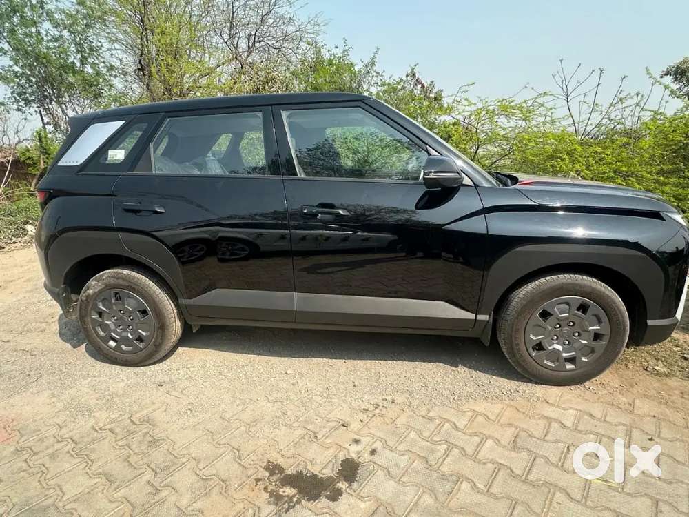 Hyundai New Venue Hx 5 2025 Petrol Well Maintained