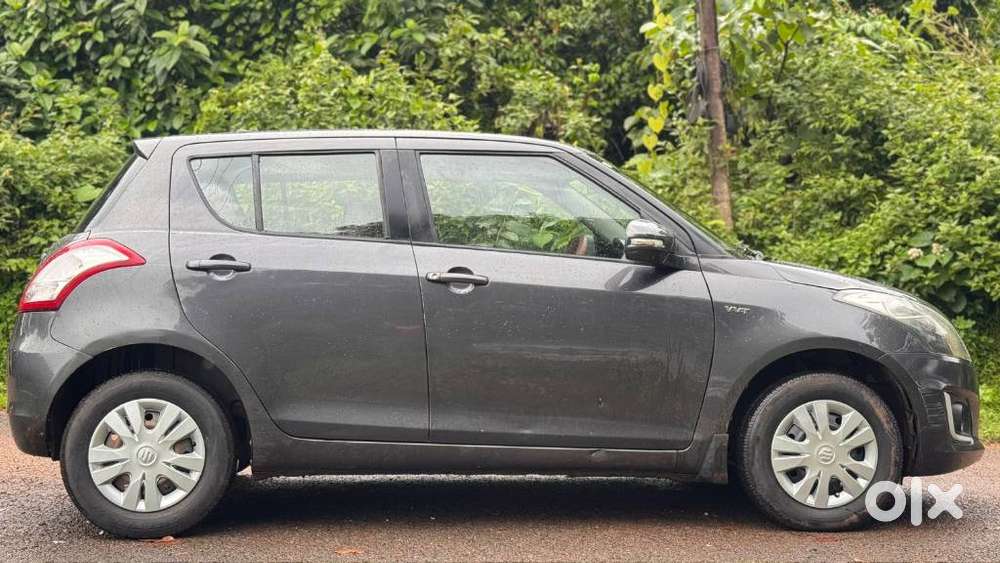 Maruti Suzuki Swift Vxi Abs Bsiv, 2017, Petrol
