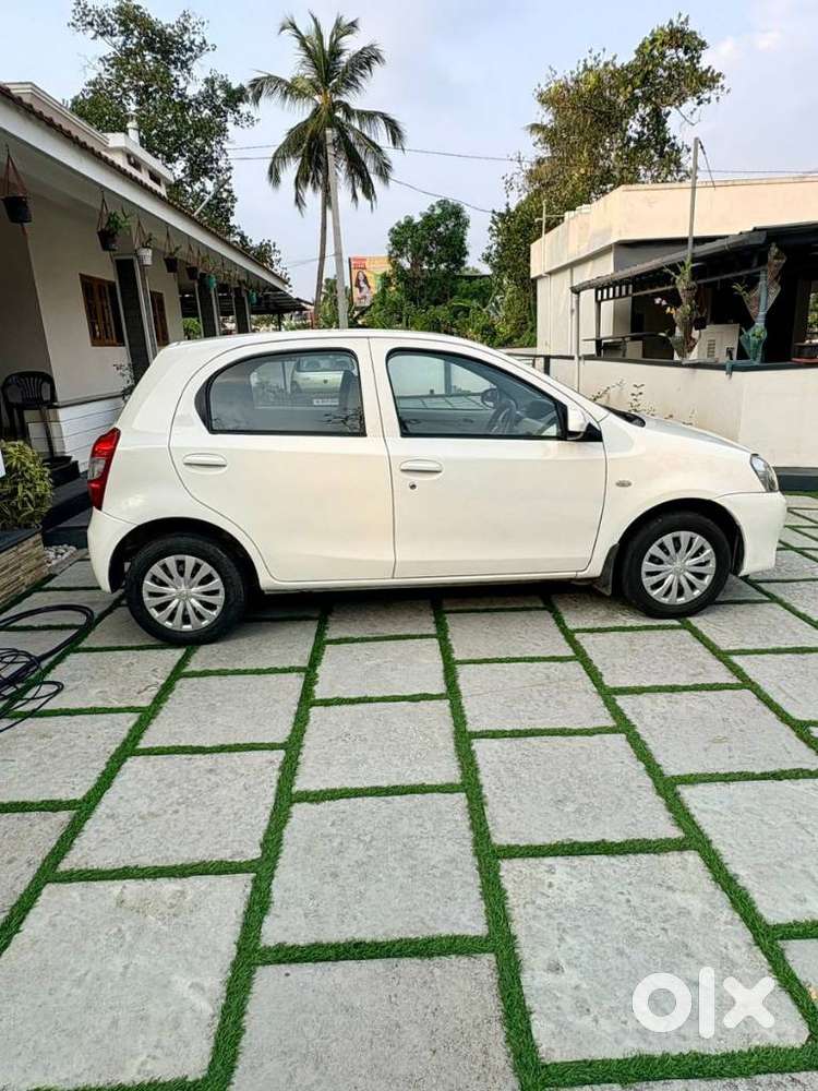 Toyota Etios Liva 2014-2016 Gd, 2015, Petrol