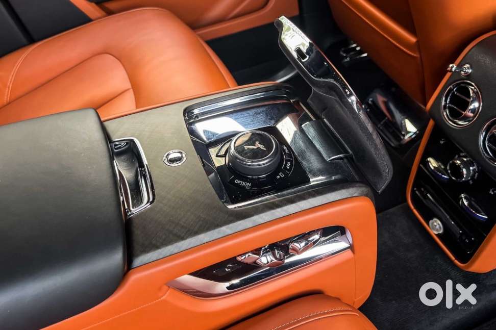 Rolls-royce Cullinan, 2022