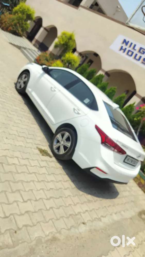 Hyundai Verna 2017