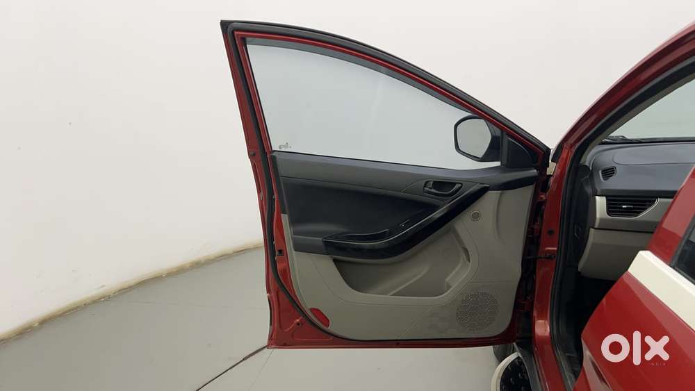 Tata Nexon 1.5 Revotorq Xm, 2017, Diesel